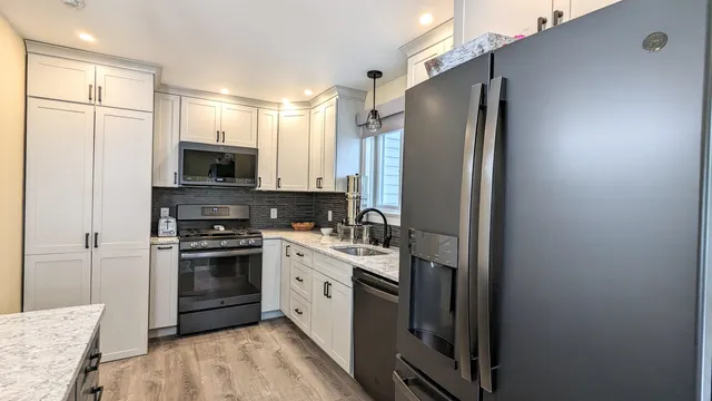 $1,900 | 60 Weirs Road, Unit F6, Gilford, NH 03249