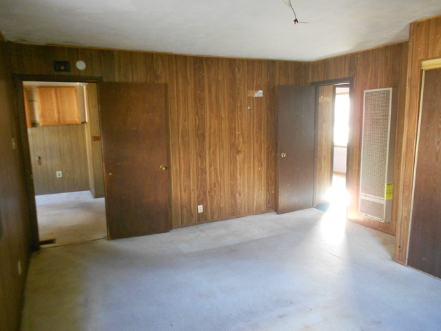 107 Luana Road Joliet, IL 60433 - Photo 13 of 17