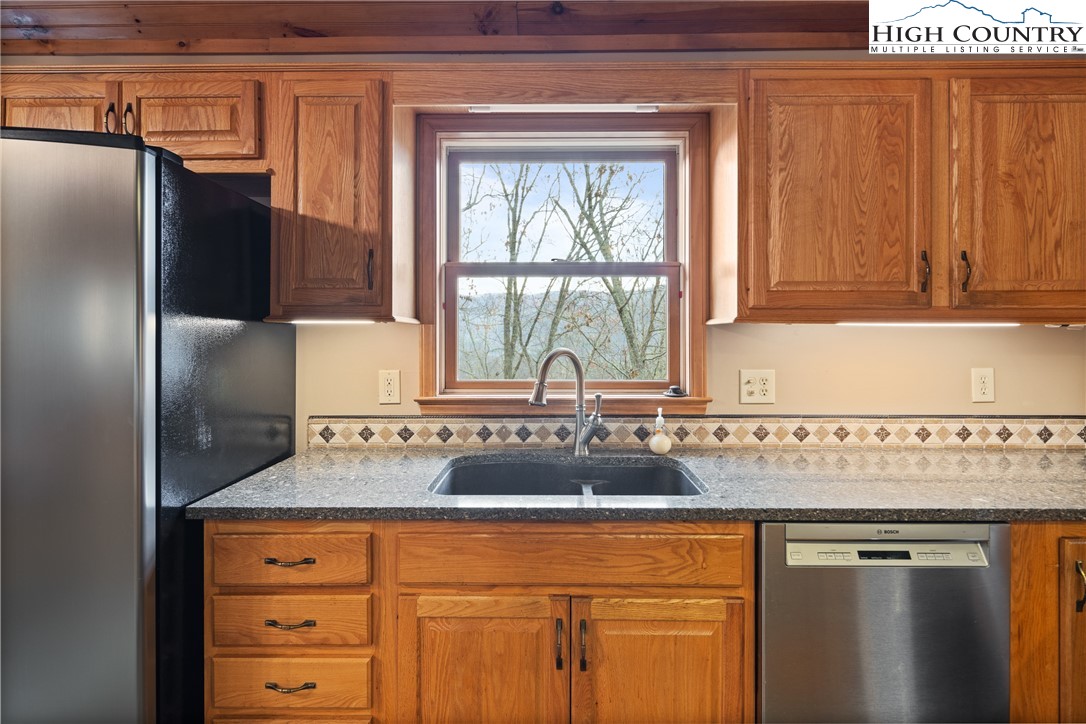 209 Wards Branch Road Sugar Grove, NC 28679 - Photo 9 of 50 Gallery Image 9