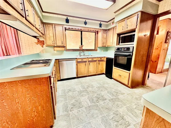 $448,900 | 222 County Road 3085, Colmesneil, TX 75938