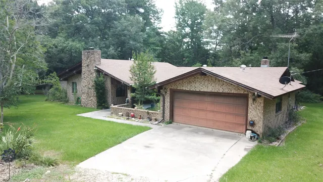 $448,900 | 222 County Road 3085, Colmesneil, TX 75938