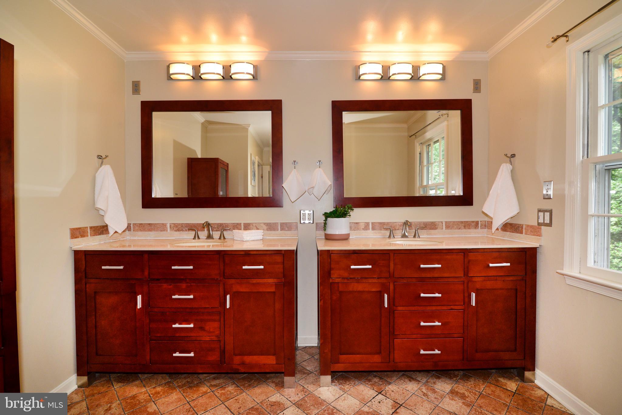 11480 Bingham Terrace Reston, VA 20191 - Photo 29 of 48 Owner's Suite Bathroom with double vanities.