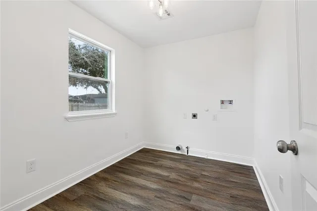 $259,900 | 611 MacArthur Avenue, Harvey, LA 70058