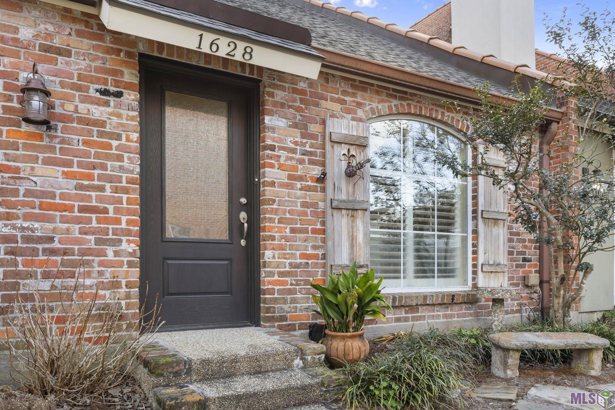 1628 Lobdell Avenue Baton Rouge, LA 70806 - Photo 3 of 18