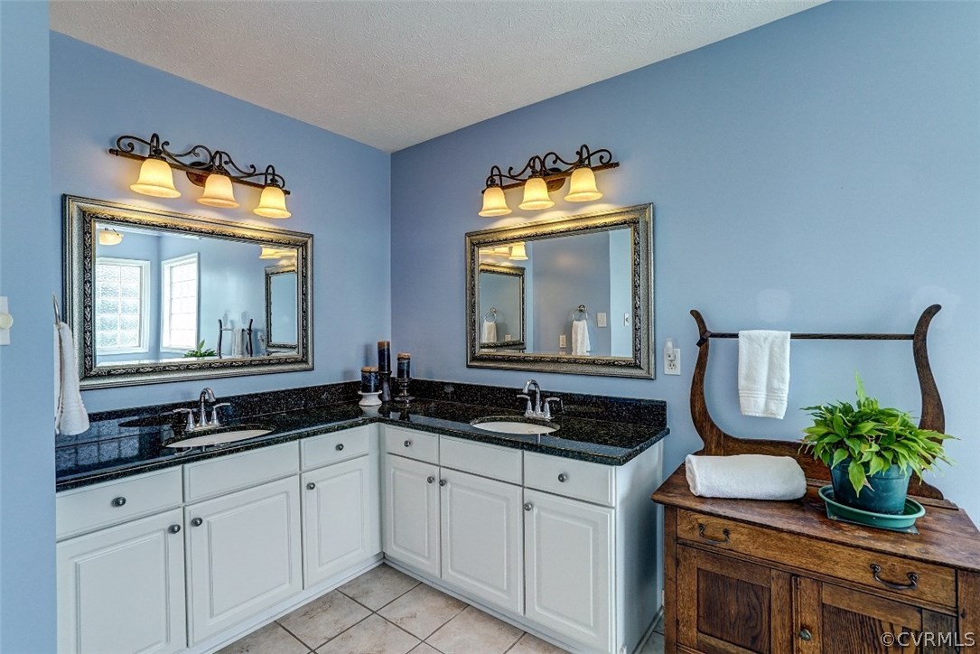 1801 Dorset Ridge Way Powhatan, VA 23139 - Photo 28 of 48 Gallery Image 28