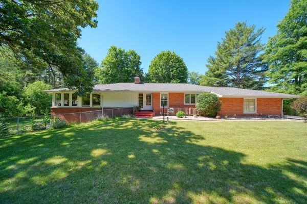 $324,900 | 29260 Albion Road, Albion, MI 49224