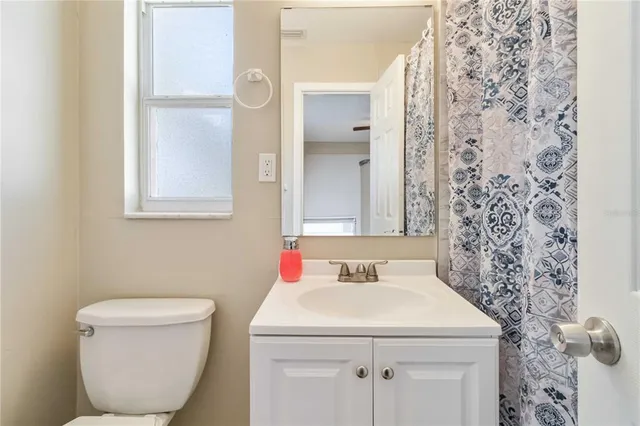 $345,000 | 204 Circle Hill Drive, Brandon, FL 33510