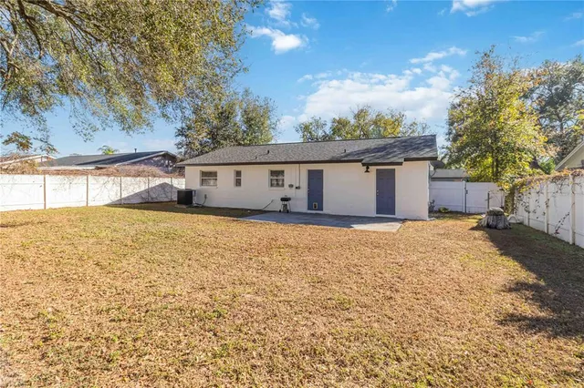 $345,000 | 204 Circle Hill Drive, Brandon, FL 33510
