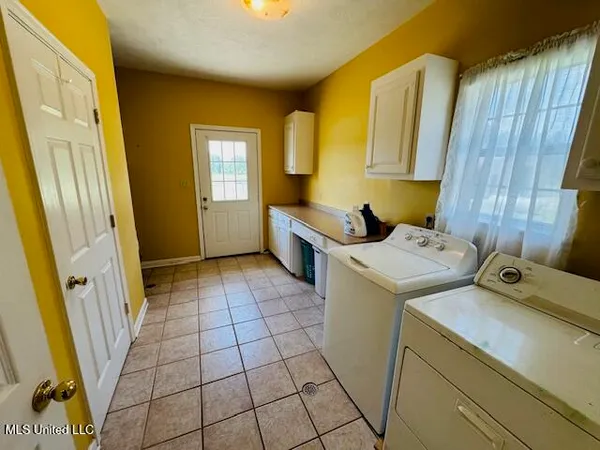 $375,000 | 1168 Clem Nettles Road, Jayess, MS 39641