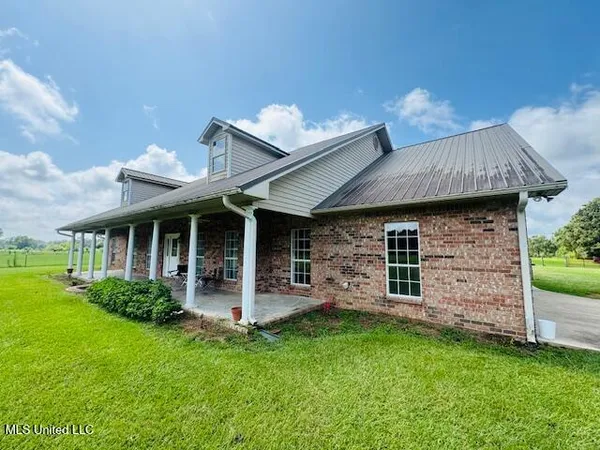 $375,000 | 1168 Clem Nettles Road, Jayess, MS 39641