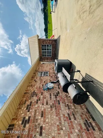 $385,000 | 1168 Clem Nettles Road, Jayess, MS 39641