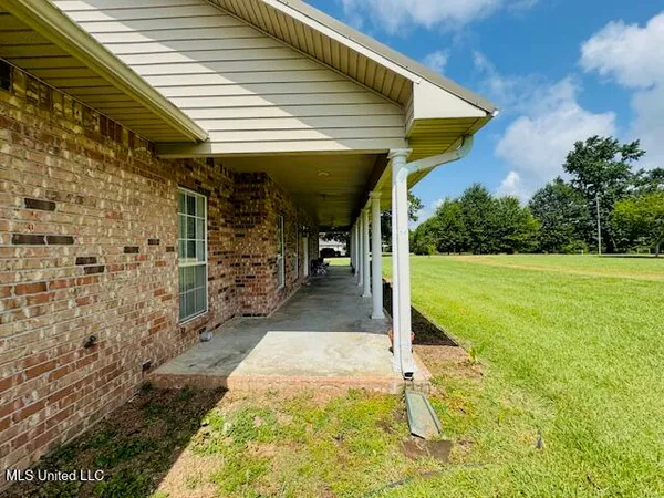 $375,000 | 1168 Clem Nettles Road, Jayess, MS 39641