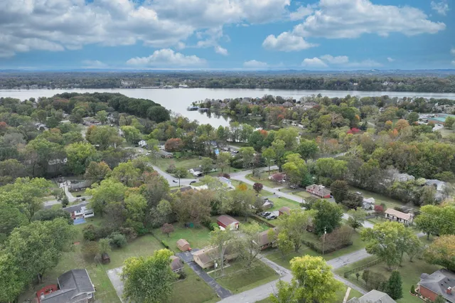 $370,000 | 117 Crossroad Drive, Hendersonville, TN 37075