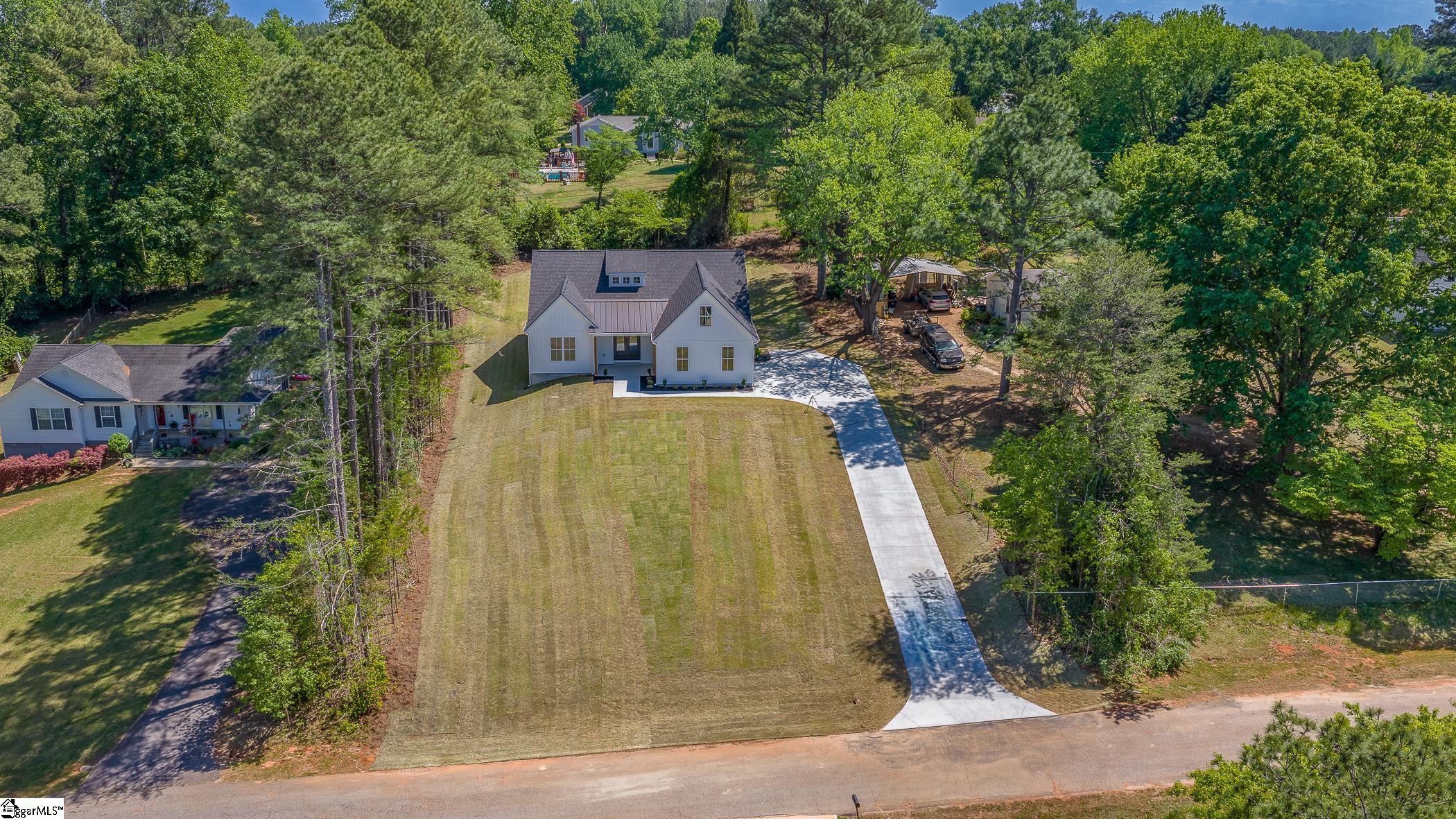323 State Rd S-42-7065 Campobello, SC 29322 - Photo 3 of 32