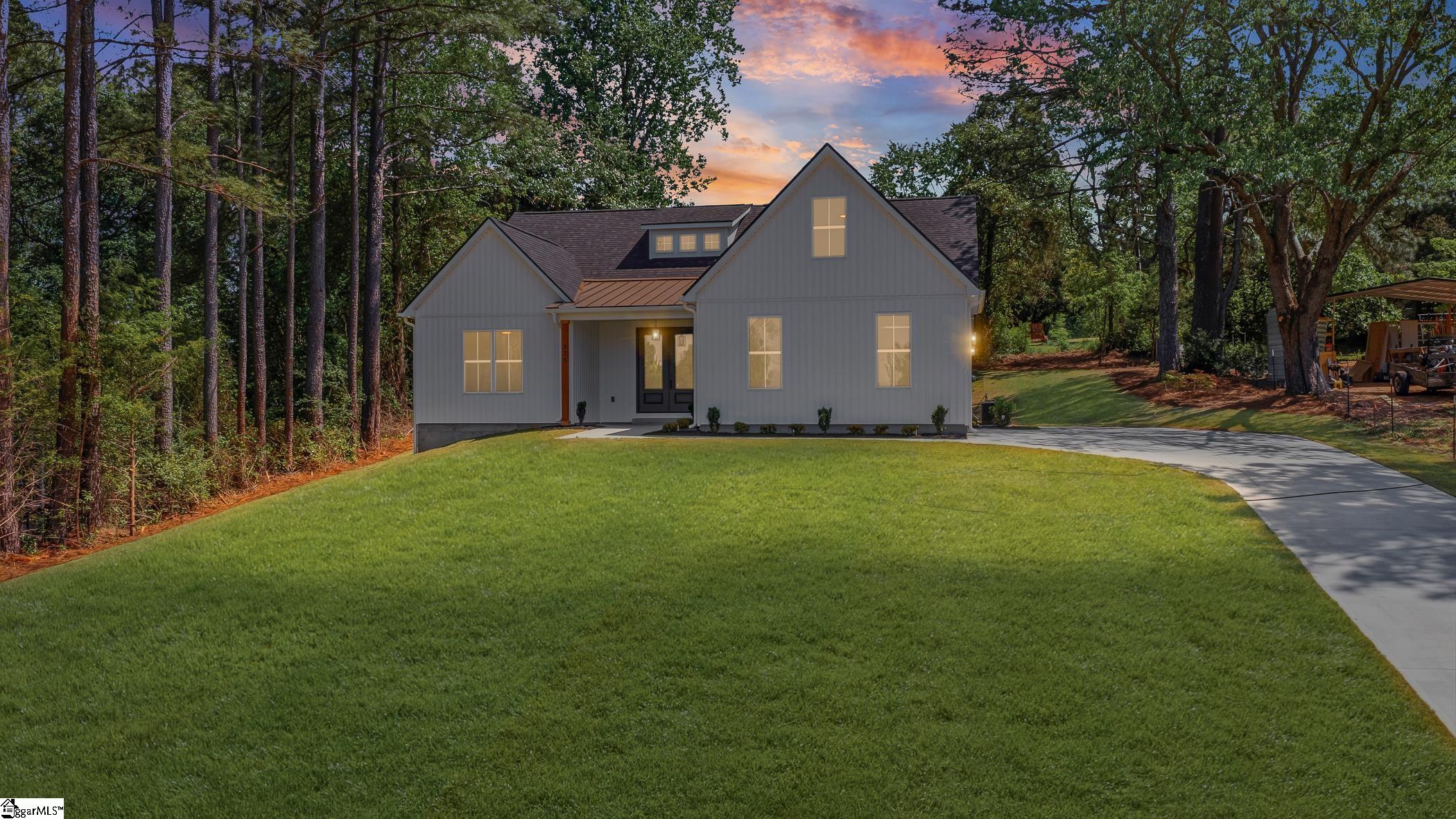 323 State Rd S-42-7065 Campobello, SC 29322 - Photo 4 of 32