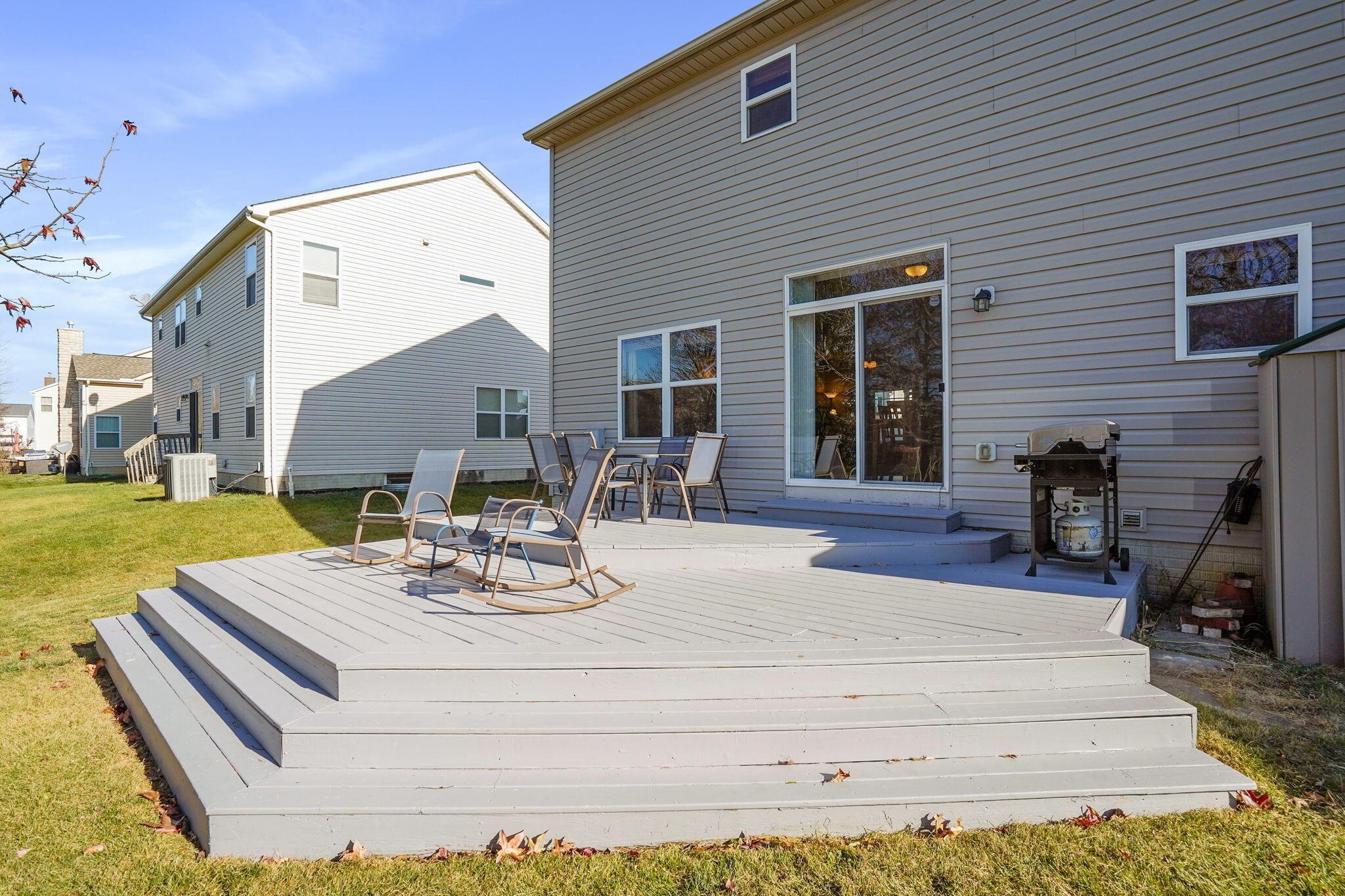 4775 Heath Trails Road Hilliard, OH 43026 - Photo 49 of 63 Deck
