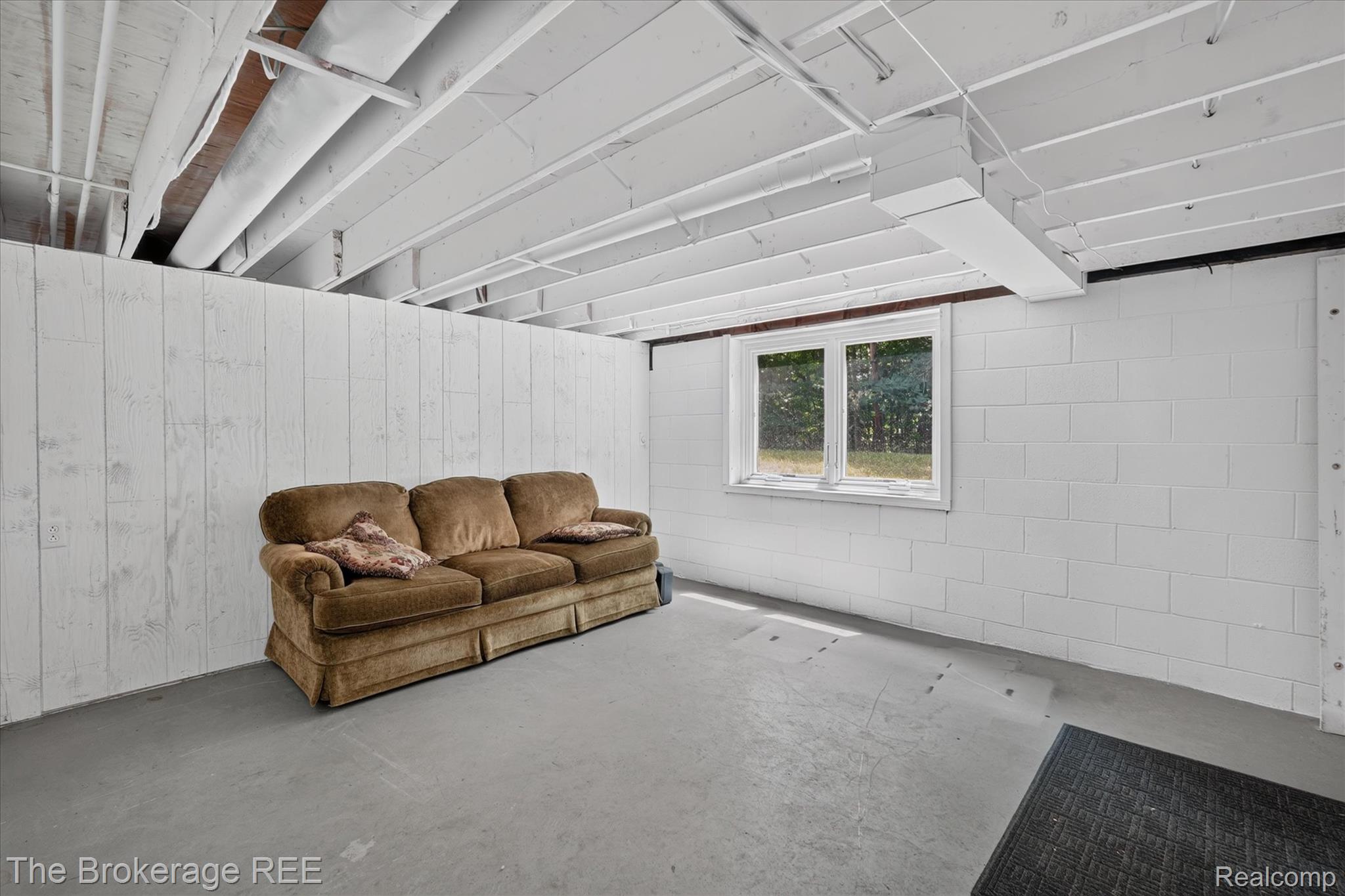 13269 North Genesee Road Clio, MI 48420 - Photo 43 of 67 43-13269-N-Genesee-Rd-WindowStill.jpg