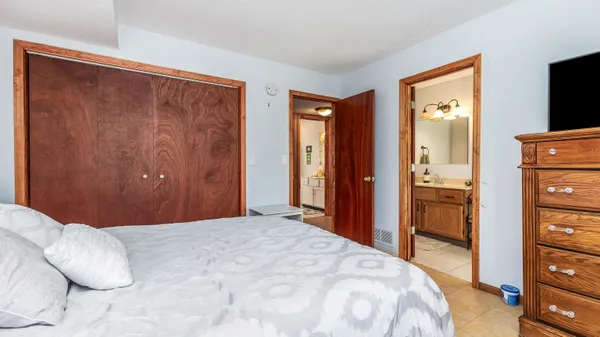 $440,000 | 39 Valleywood Lane, Galena, IL 61036