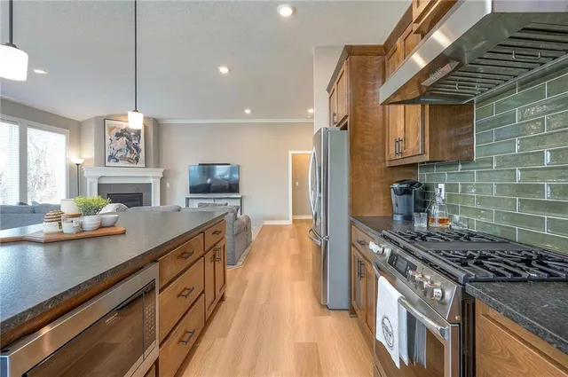 $489,500 | 18808 South Skyview Lane, Spring Hill, KS 66083