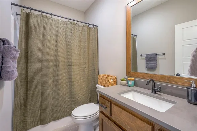 $489,500 | 18808 South Skyview Lane, Spring Hill, KS 66083