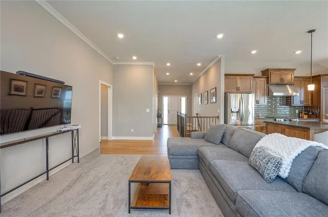 $489,500 | 18808 South Skyview Lane, Spring Hill, KS 66083