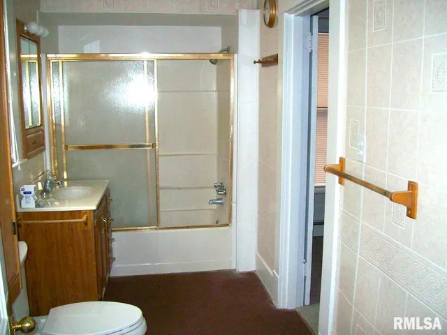 $75,000 | 163 South Mechanic Street, Winchester, IL 62694