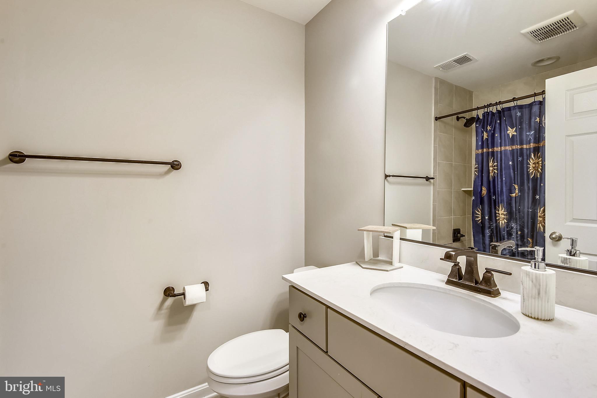 16020 Madison Ridge Place Gainesville, VA 20155 - Photo 14 of 40 Gallery Image 14
