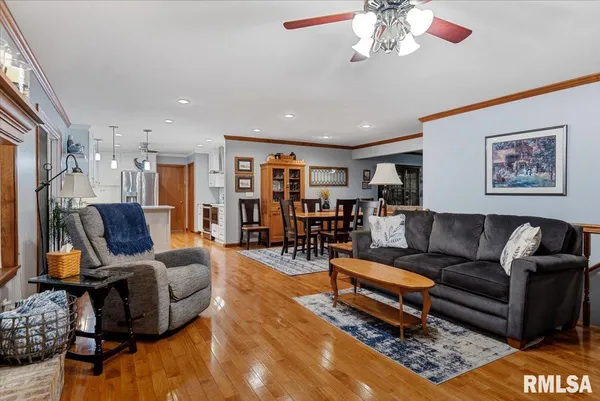 $310,000 | 2508 Charlack Avenue, Springfield, IL 62704