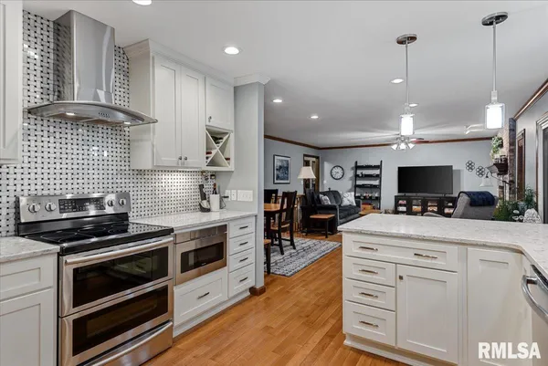 $310,000 | 2508 Charlack Avenue, Springfield, IL 62704