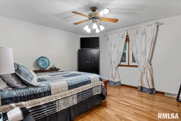 $310,000 | 2508 Charlack Avenue, Springfield, IL 62704