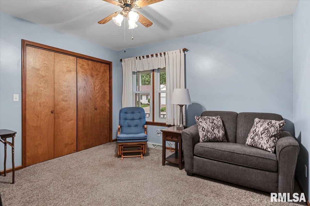 2508 Charlack Avenue Springfield, IL 62704 - Photo 27 of 44
