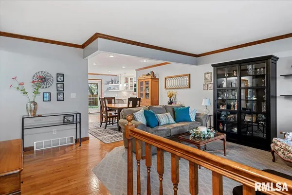 $310,000 | 2508 Charlack Avenue, Springfield, IL 62704