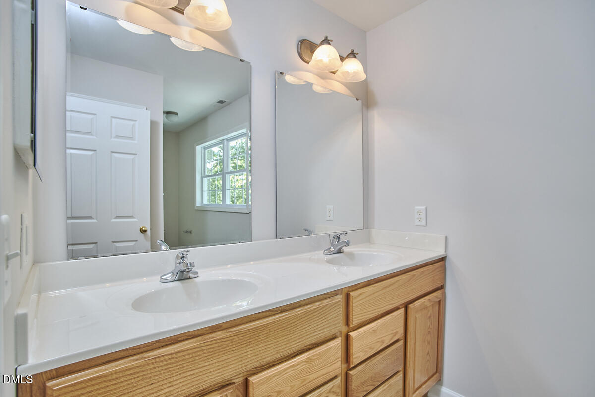 309 Blueridge Road Carrboro, NC 27510 - Photo 32 of 63 062