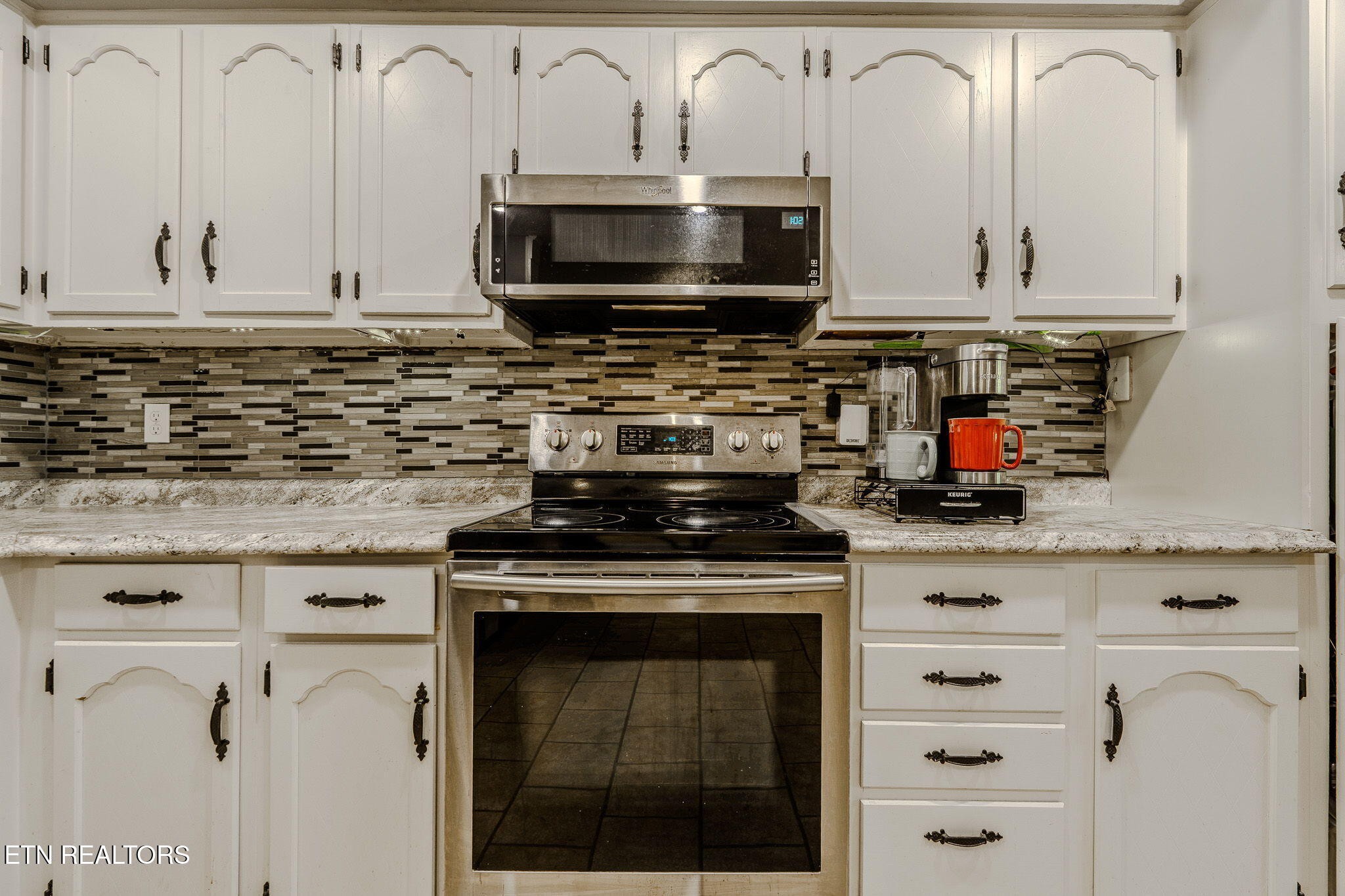 8544 Pedigo Road Powell, TN 37849 - Photo 11 of 35