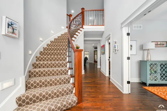 $915,000 | 237 Landon Court, Lawrence, KS 66049