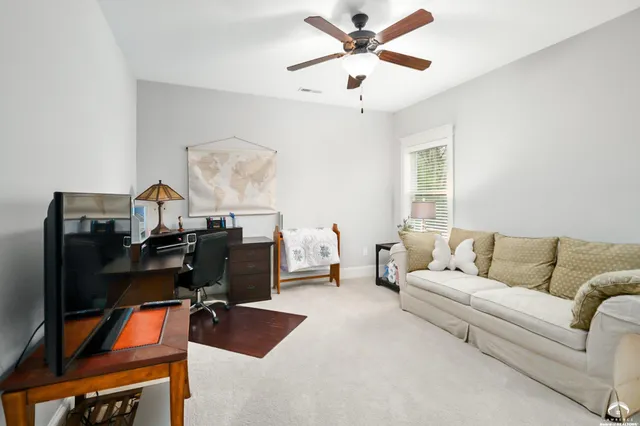 $915,000 | 237 Landon Court, Lawrence, KS 66049