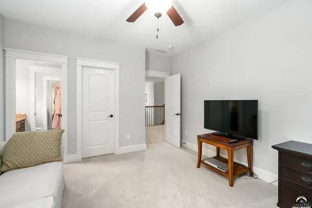 $915,000 | 237 Landon Court, Lawrence, KS 66049