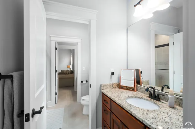 $915,000 | 237 Landon Court, Lawrence, KS 66049