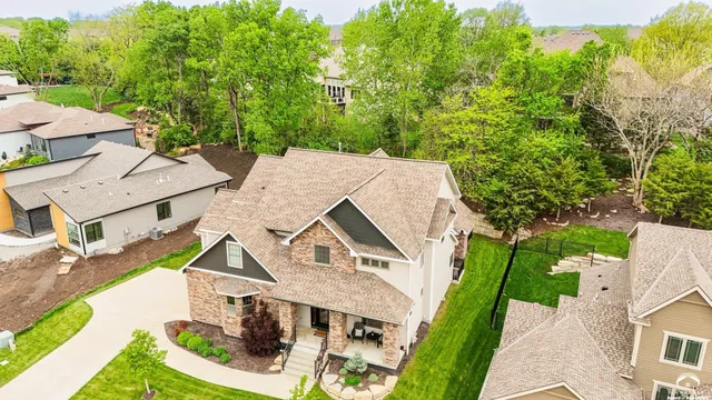 $915,000 | 237 Landon Court, Lawrence, KS 66049