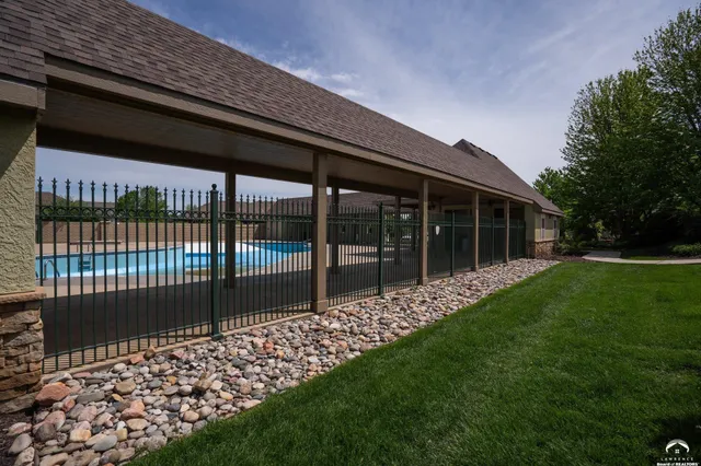 $915,000 | 237 Landon Court, Lawrence, KS 66049