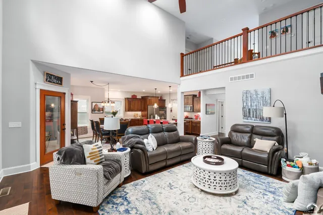 $915,000 | 237 Landon Court, Lawrence, KS 66049