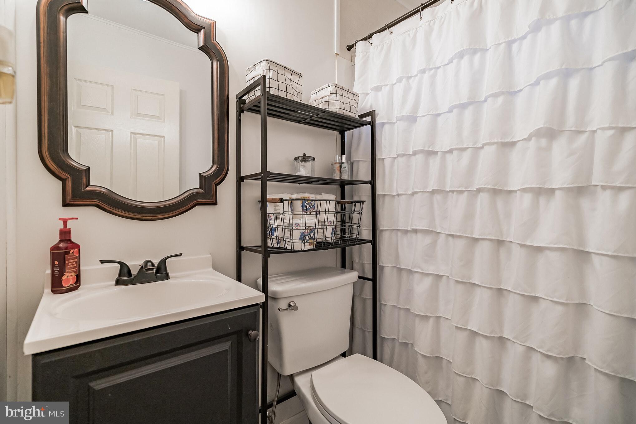 9 Micahill Road Levittown, PA 19056 - Photo 13 of 28 Gallery Image 13