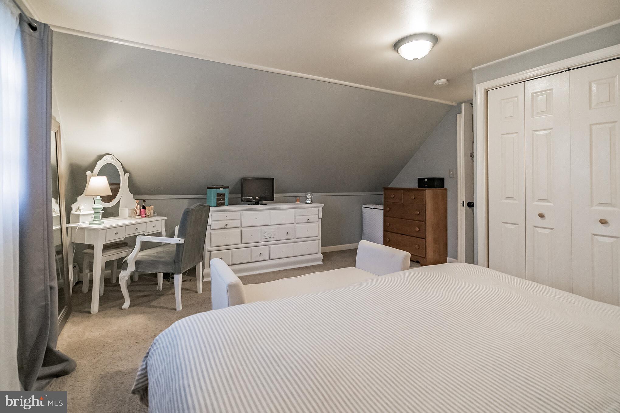 9 Micahill Road Levittown, PA 19056 - Photo 16 of 28 Gallery Image 16