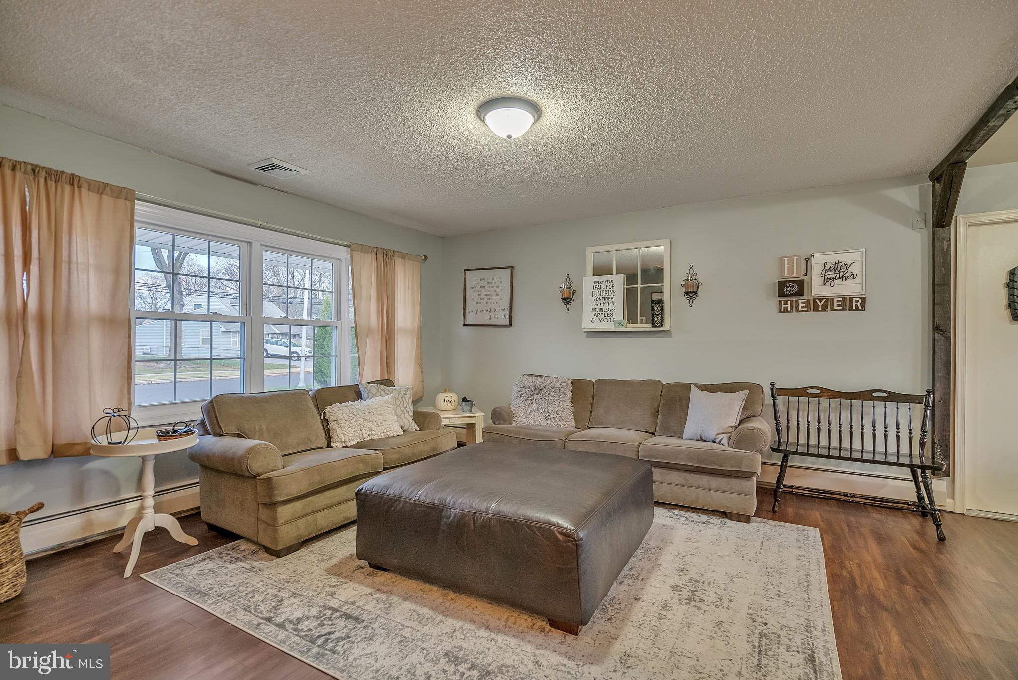 9 Micahill Road Levittown, PA 19056 - Photo 6 of 28 Gallery Image 6
