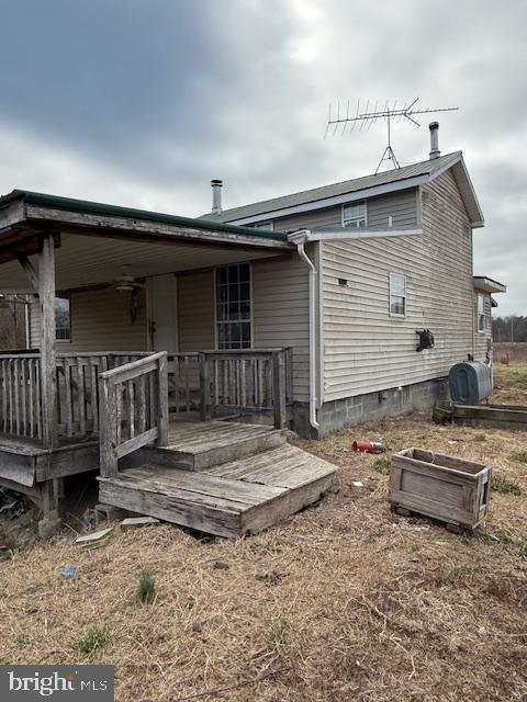 21365 Canoe Neck Way Abell, MD 20606 - Photo 19 of 23 a view of house with backyard and deck