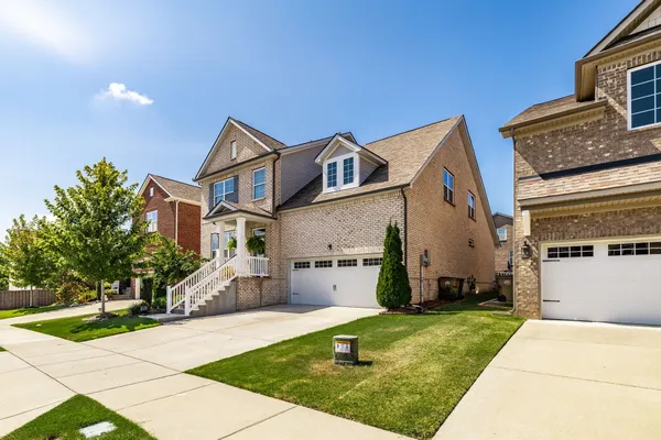 $699,900 | 1035 Nave Court, Nashville, TN 37214