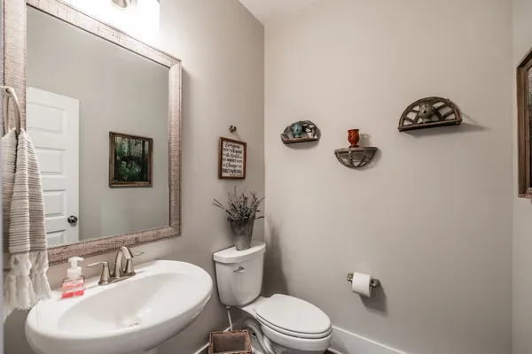 $699,900 | 1035 Nave Court, Nashville, TN 37214