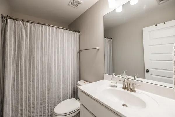 $699,900 | 1035 Nave Court, Nashville, TN 37214