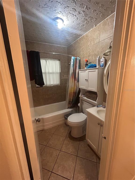 18133 Highway 41 Spring Hill, FL 34610 - Photo 8 of 18 a bathroom with a toilet and a shower