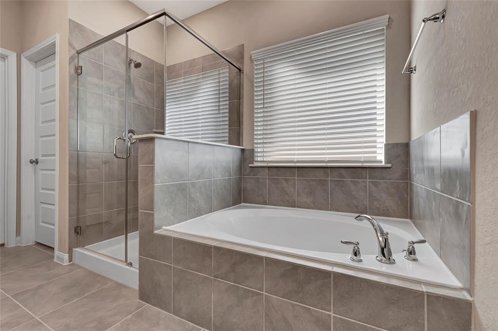 903 Cloverdale Drive Rosharon, TX 77583 - Photo 12 of 27 Gallery Image 12